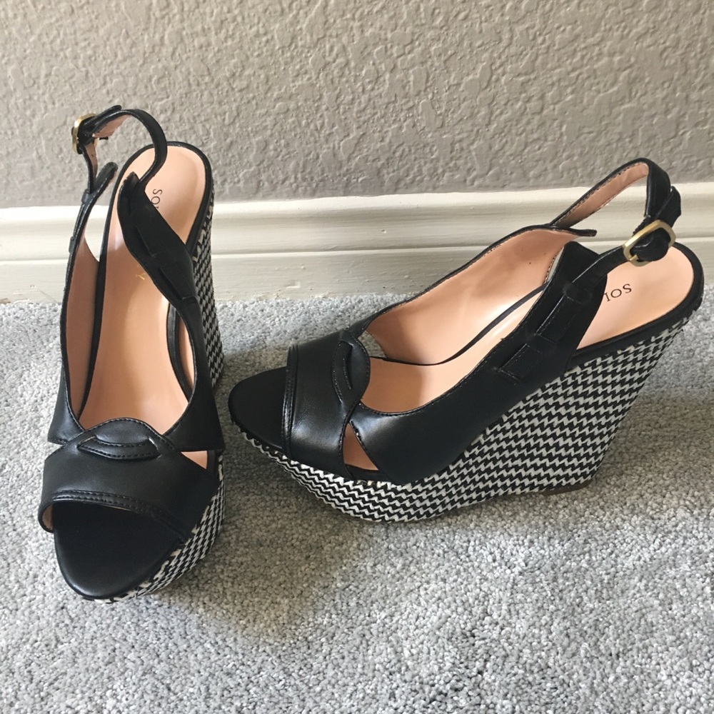 Black white wedges new never worn Nordstrom